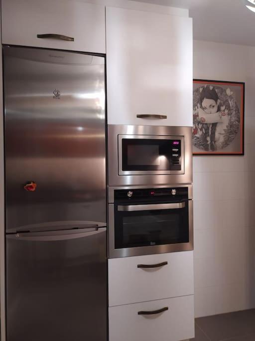Espectacular adosado en Viana con aparcamiento gratuito. Villa Exterior foto