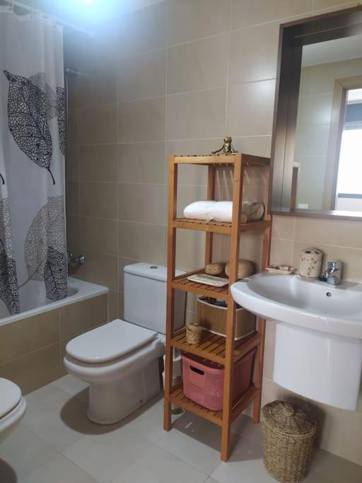 Espectacular adosado en Viana con aparcamiento gratuito. Villa Exterior foto